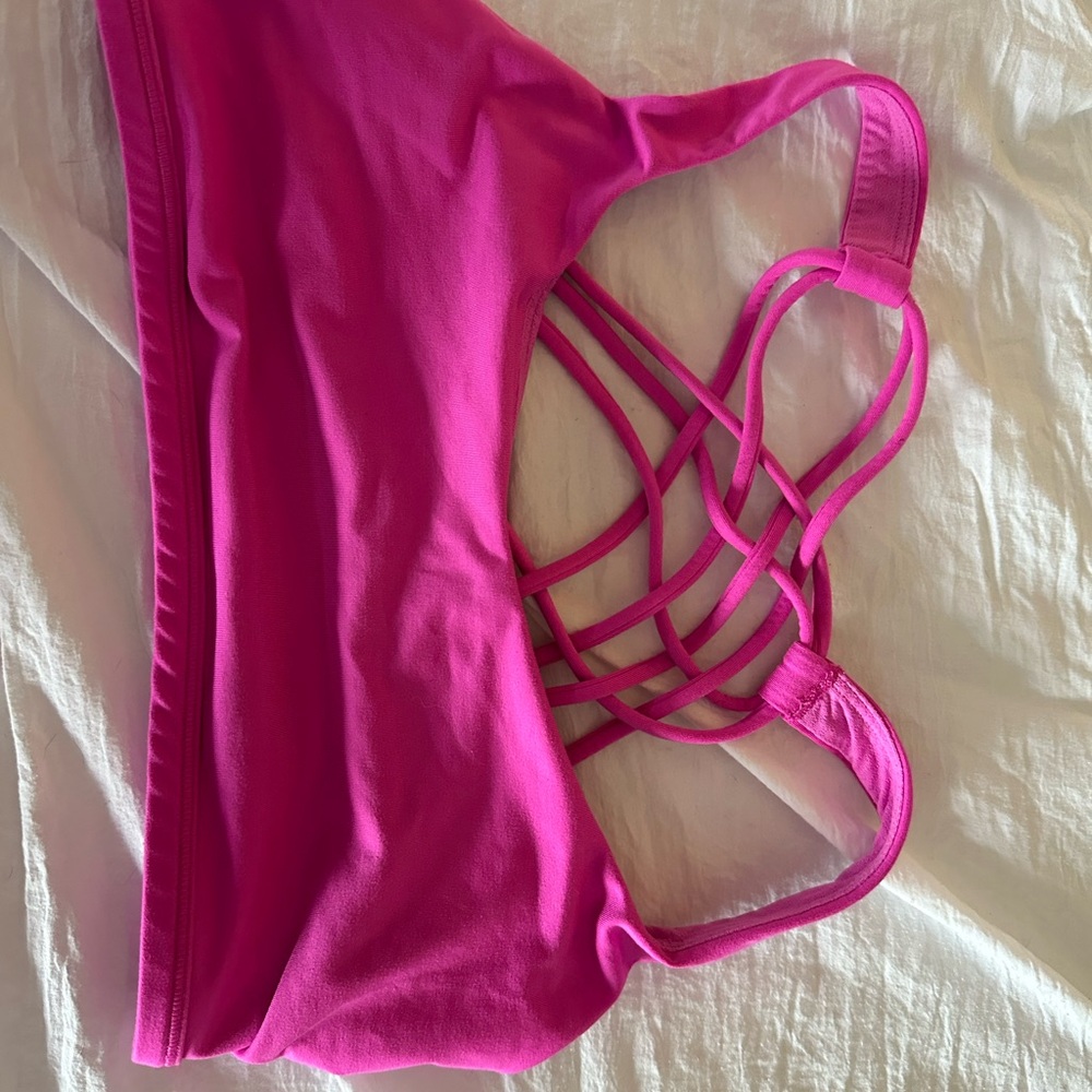 Lululemon Free To Be bra